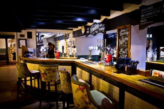 The Bull Hotel Downton  Екстериор снимка